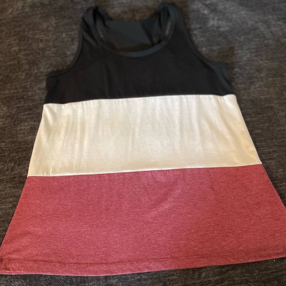 Comfy Flowy tank top size large